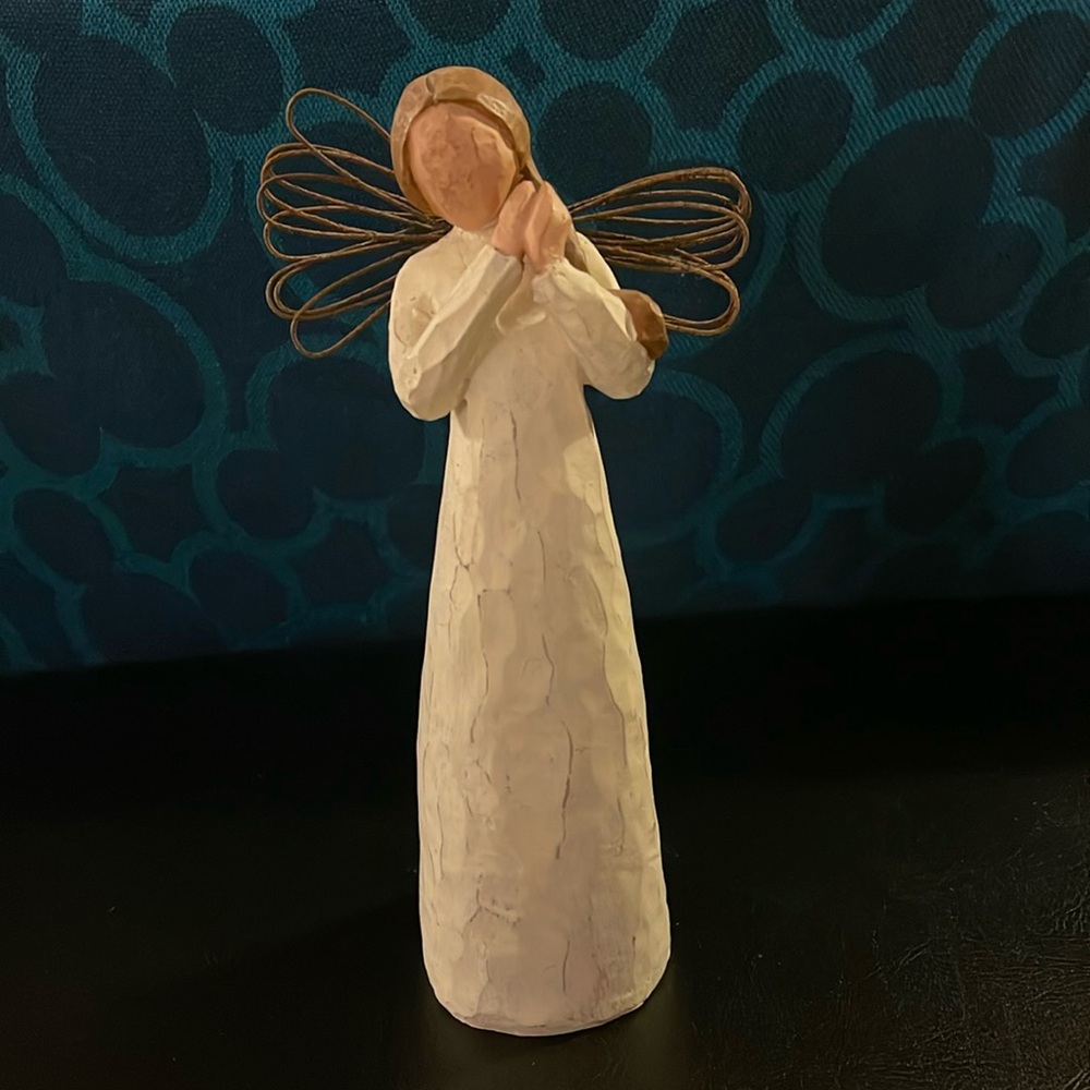 Vintage Willow Tree Angel of Joy 8” tall